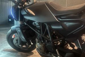 Husqvarna Svartpilen 701