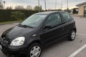 Toyota Yaris 1.0 benzina 2005