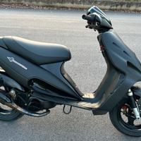 Malaguti. F12 phantom 50cc