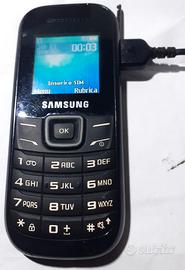Telefonino cellulare Samsung GT-E1200 nero vintage