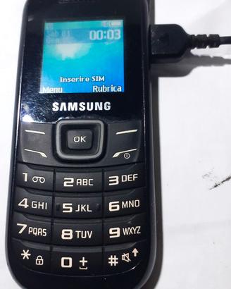 Telefonino cellulare Samsung GT-E1200 nero vintage
