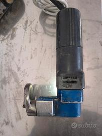 cesoia per lamiera elettrica 