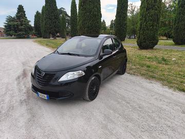 Lancia Ypsilon 1.2 69 CV 5 porte GPL Ecochic Gold