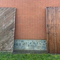 portone legno massello