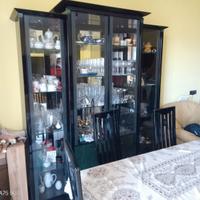 set vetrina espositiva + tavolo da pranzo 6 sedie