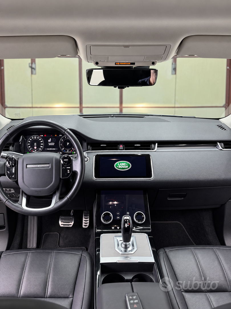 Land Rover Range Rover Evoque 2019 photo 3