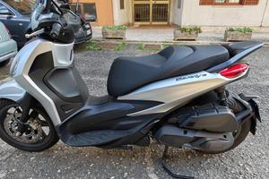Piaggio Beverly 400 S Hpe  - 2021 - km 14.000
