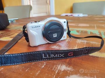 Panasonic DMC-GF3 bianca + batteria + carica batt.