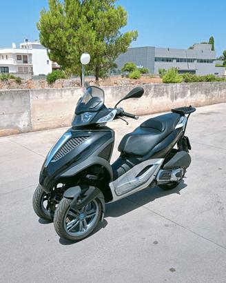 Piaggio MP3 300