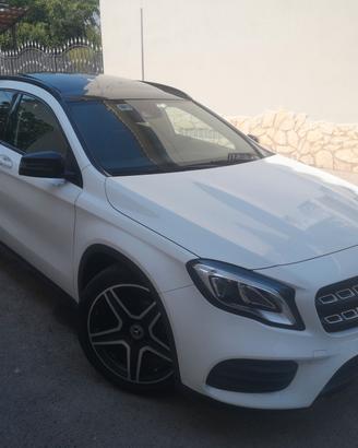 MERCEDES GLA 200D 4 MATIC 