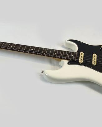 Fender Stratocaster American Performer 2022