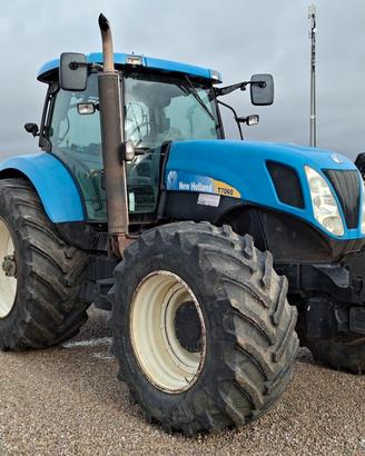 Trattore agricolo usato New Holland T7060