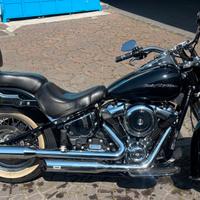 Harley. Davidson softail deluxe