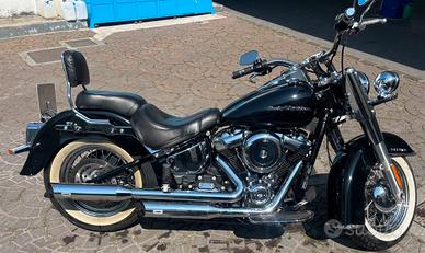 Harley. Davidson softail deluxe