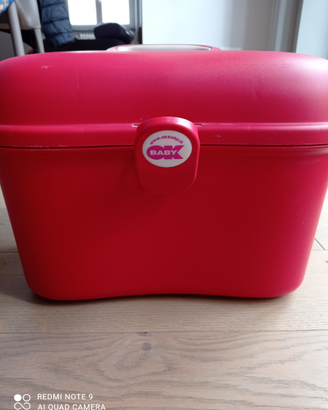 Bauletto da viaggio rosso per neonato