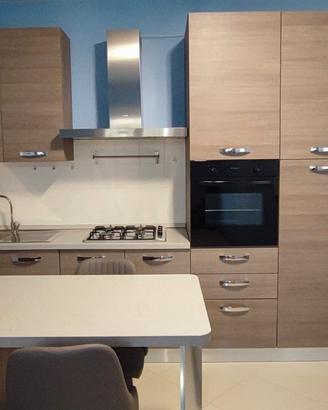 Bilocale in villette a schiera e posto Auto