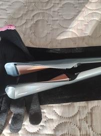 piastra per capelli e onde