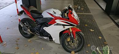 CBR 600 F 2011