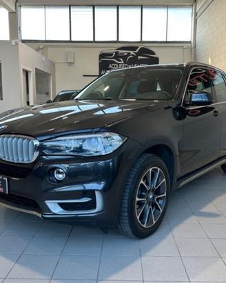 BMW X5 xDrive30d (40d) Luxury *7 POSTI*TAGLIANDI