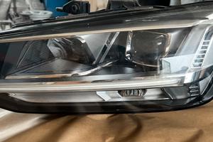 Faro Audi Q2 Full Led sinistro