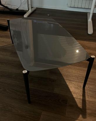 Tavolino da salotto in vetro fume, design moderno