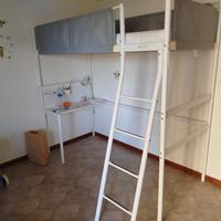 Soppalco con scrivania Ikea