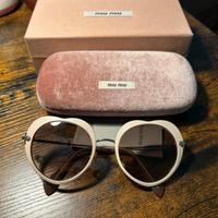 Occhiale da sole MiuMiu a cuore