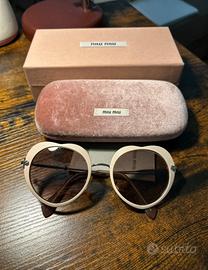 Occhiale da sole MiuMiu a cuore