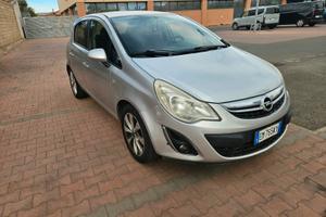 opel Corsa 1.2 - 2012