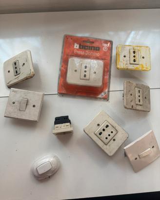 Materiale elettrico
