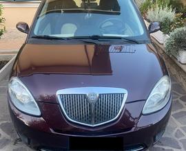 Lancia Ypsilon Platinum