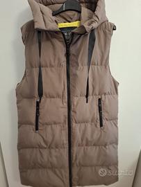 Piumino lungo smanicato donna