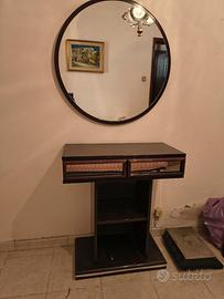Mobile Vintage con specchio
