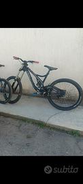 downhill MTB 