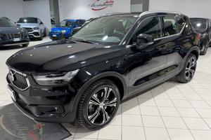 VOLVO XC40 T5 Recharge Plug-in R-design