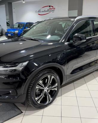VOLVO XC40 T5 Recharge Plug-in R-design