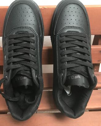 Scarpe nere GAS NUOVE n.38