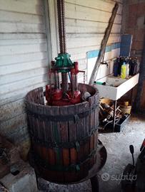 Attrezzatura per vinificazione