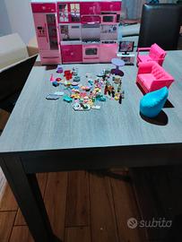 cucina di Barbie più con tante miniature 