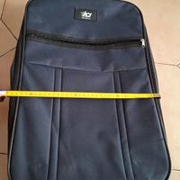 Valigia piccola Dimensioni: 50*35*20