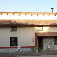 Casa in collina con terreni