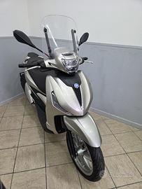 Beverly 400 anno 2023