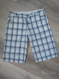 Pantalone al ginocchio