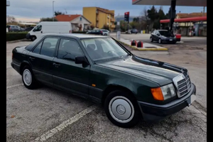 Mercedes 200e metano assicurazione 140 anno