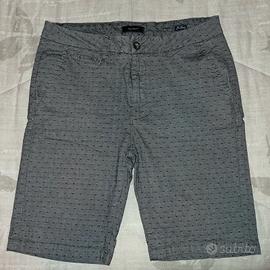 Pantaloncini corti grigi fantasia