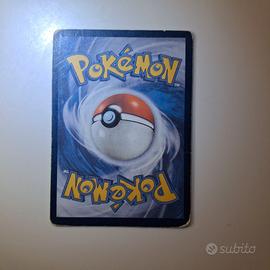 Carta Pokemon rara Charizard GX