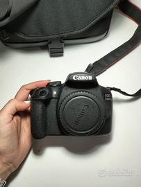 Canon EOS 2000D + obiet.18-55 IN PERFETTO STATO