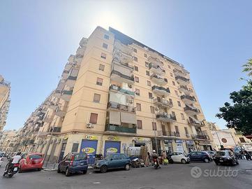 4 LOCALI A PALERMO