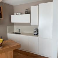 Cucina moderna in legno massiccio