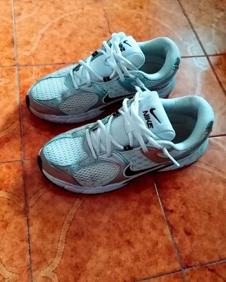 Nike v5 rnr usate